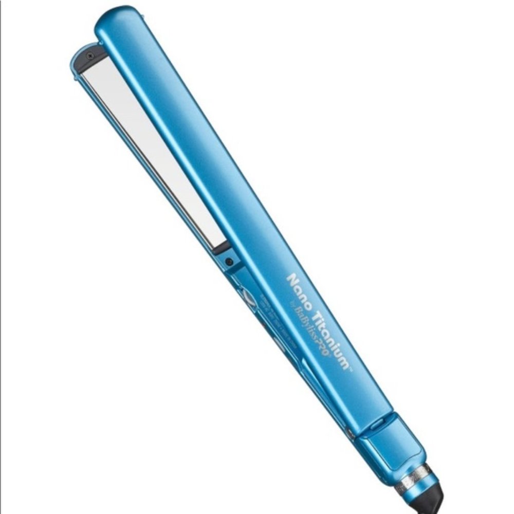 BaBylissPRO Nano Titanium Ultra-Thin Straightening Iron 1 inch